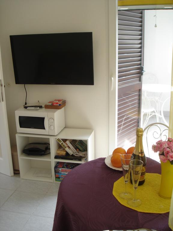 Apartment Tara Nečujam Chambre photo